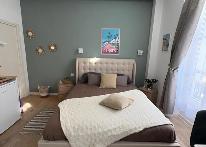 Adorable Center Cannes