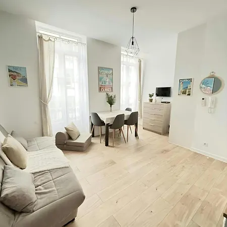 Apartment Adorable Center